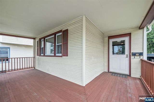 35 Park Avenue, Dumont, NJ 07628