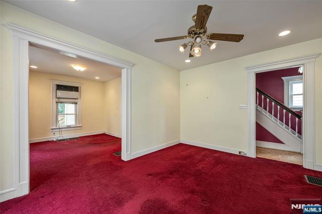 35 Park Avenue, Dumont, NJ 07628