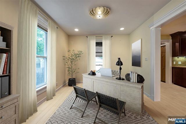 35 Park Avenue, Dumont, NJ 07628