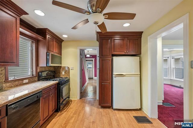 35 Park Avenue, Dumont, NJ 07628