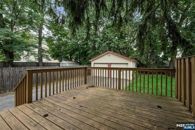 35 Park Avenue, Dumont, NJ 07628
