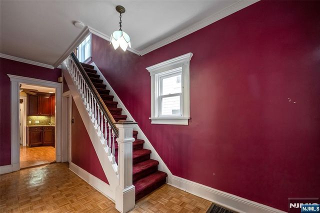 35 Park Avenue, Dumont, NJ 07628