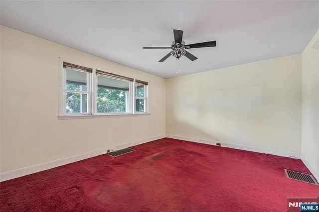 35 Park Avenue, Dumont, NJ 07628