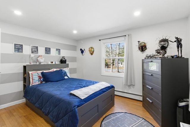 38 White Oak Trl, Barnstable, MA 02632