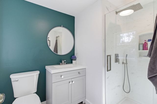 38 White Oak Trl, Barnstable, MA 02632