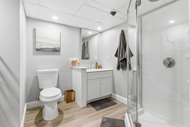 38 White Oak Trl, Barnstable, MA 02632