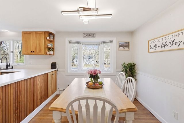 38 White Oak Trl, Barnstable, MA 02632