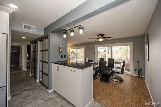 702 Culloden Road, St Louis, MO 63122