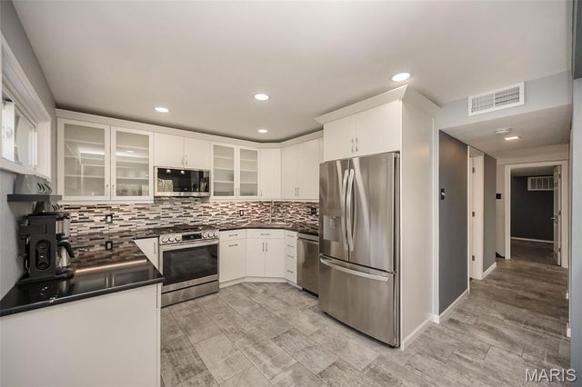 702 Culloden Road, St Louis, MO 63122