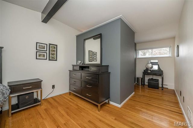 702 Culloden Road, St Louis, MO 63122