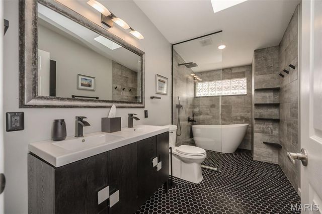 702 Culloden Road, St Louis, MO 63122