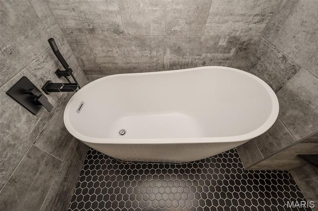 702 Culloden Road, St Louis, MO 63122