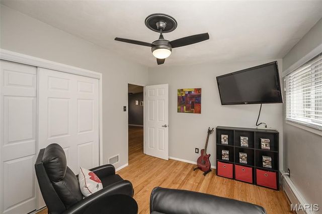 702 Culloden Road, St Louis, MO 63122