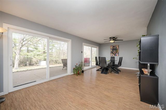 702 Culloden Road, St Louis, MO 63122