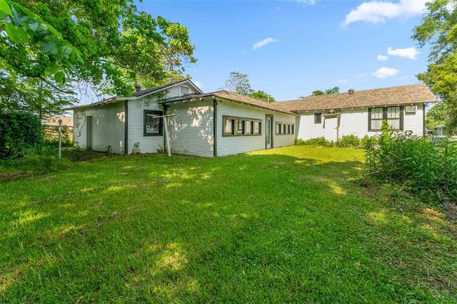 303 Hall Street, Dequincy, LA 70633