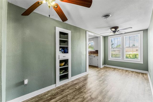 303 Hall Street, Dequincy, LA 70633