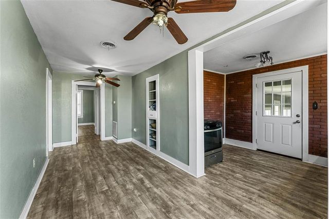 303 Hall Street, Dequincy, LA 70633