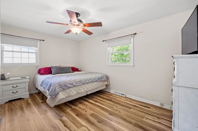 1403 Manor Rd, Columbia, TN 38401