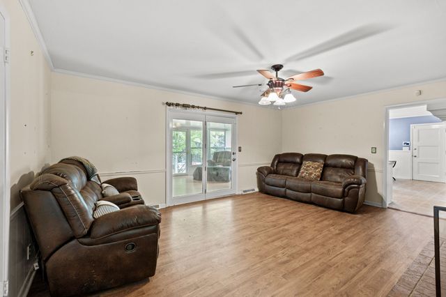 1403 Manor Rd, Columbia, TN 38401