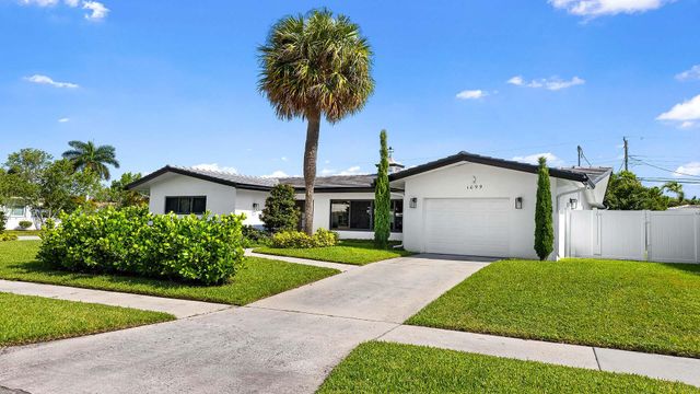 1099 SW 12th Street, Boca Raton, FL 33486