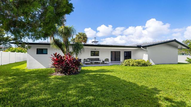 1099 SW 12th Street, Boca Raton, FL 33486