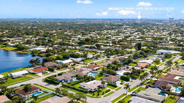 1099 SW 12th Street, Boca Raton, FL 33486