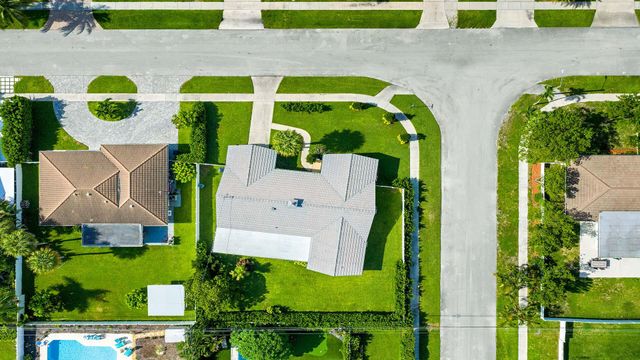1099 SW 12th Street, Boca Raton, FL 33486