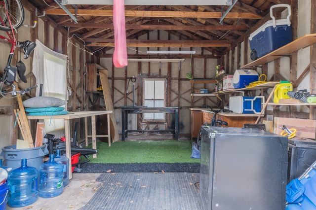 36 Mayflower St, Plymouth, MA 02360