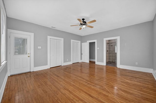 316 S Montreal Avenue, Dallas, TX 75208
