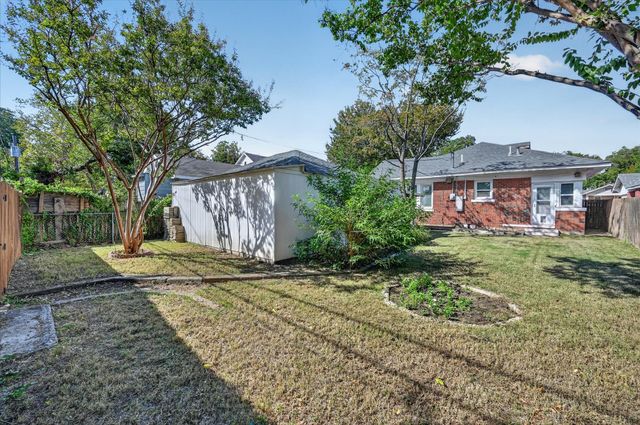 316 S Montreal Avenue, Dallas, TX 75208
