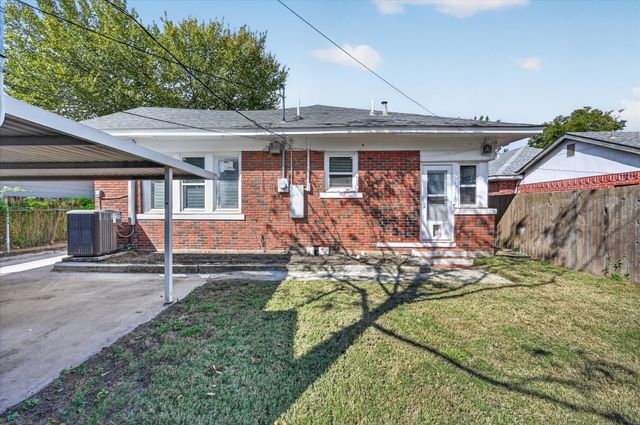 316 S Montreal Avenue, Dallas, TX 75208