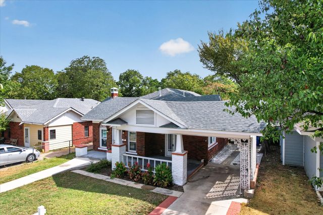 316 S Montreal Avenue, Dallas, TX 75208