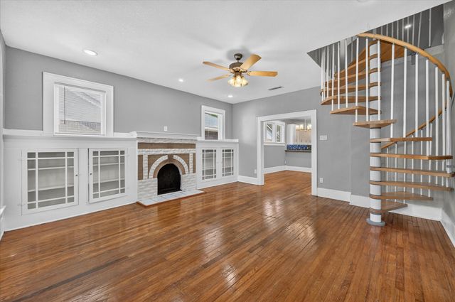 316 S Montreal Avenue, Dallas, TX 75208