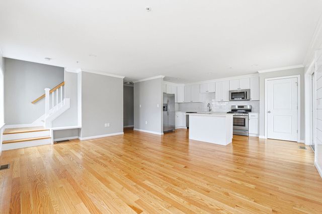 138 Elm Street 35, Kingston, MA 02364
