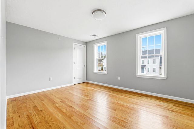 138 Elm Street 35, Kingston, MA 02364