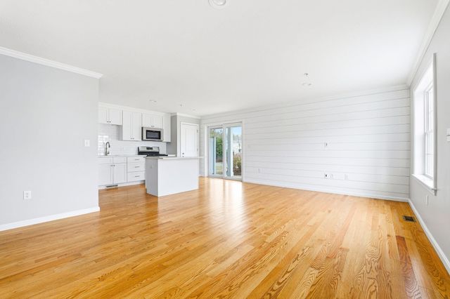 138 Elm Street 35, Kingston, MA 02364