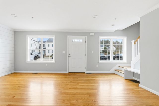 138 Elm Street 35, Kingston, MA 02364