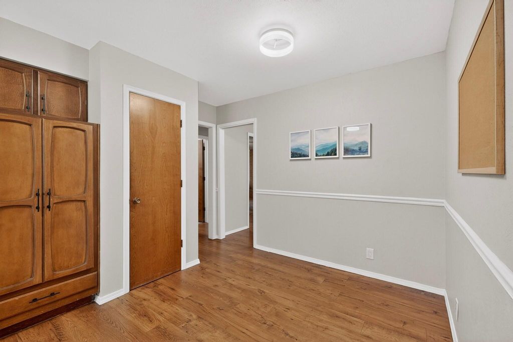 Image 15 of property listing at 4900 Northridge Place NE, Albuquerque, NM 87111