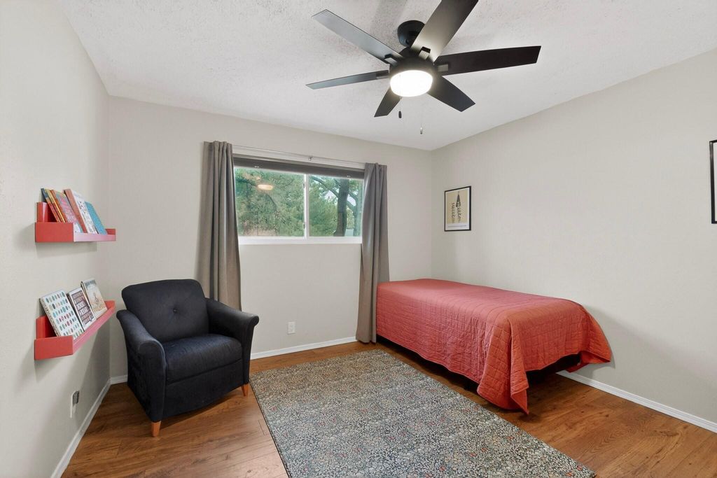 Image 27 of property listing at 4900 Northridge Place NE, Albuquerque, NM 87111