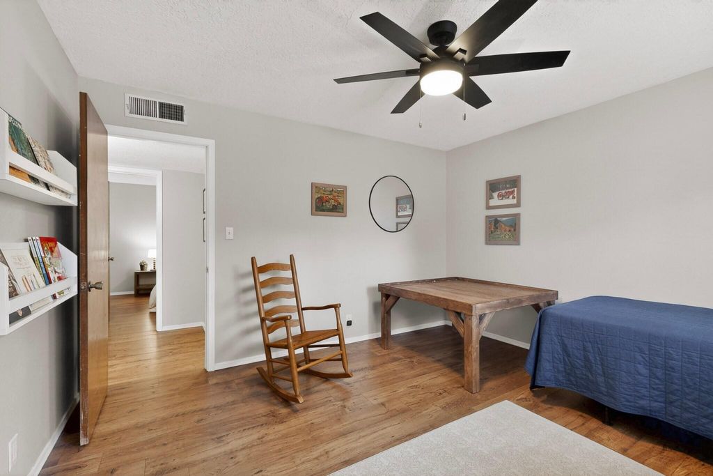 Image 31 of property listing at 4900 Northridge Place NE, Albuquerque, NM 87111