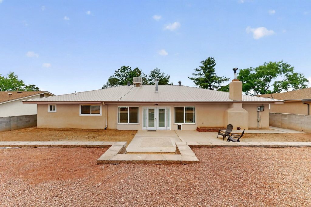 Image 41 of property listing at 4900 Northridge Place NE, Albuquerque, NM 87111