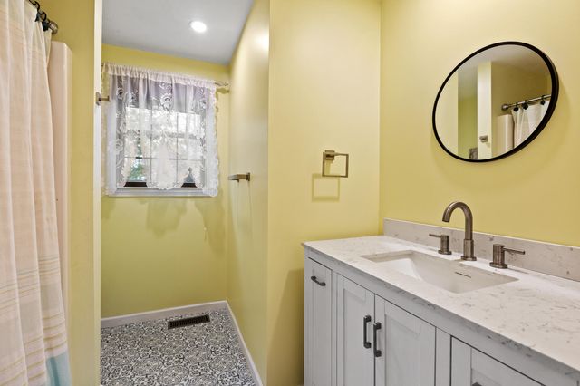 5 Anderson Lane, Eastham, MA 02642