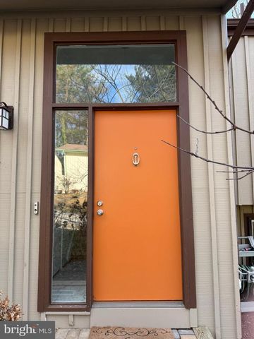 9803 HILL ST, Kensington, MD 20895