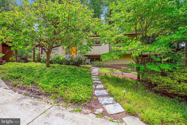 9803 HILL ST, Kensington, MD 20895