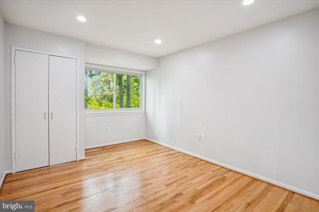 9803 HILL ST, Kensington, MD 20895