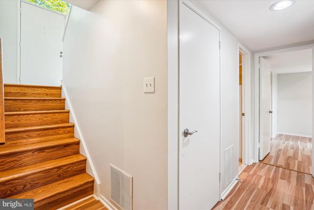 9803 HILL ST, Kensington, MD 20895