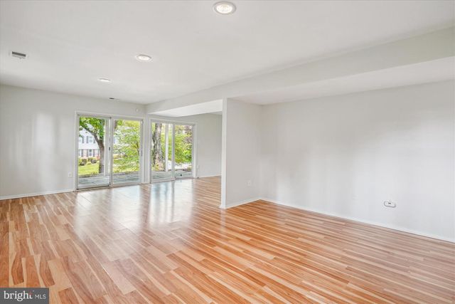 9803 HILL ST, Kensington, MD 20895