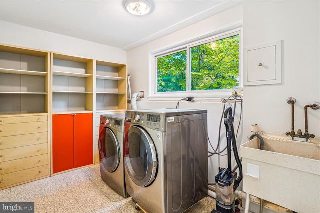 9803 HILL ST, Kensington, MD 20895