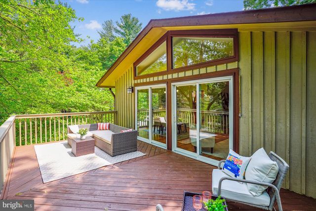 9803 HILL ST, Kensington, MD 20895