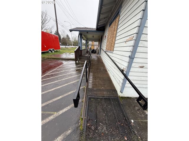 3945 Sw 185TH Ave, Beaverton, OR 97078